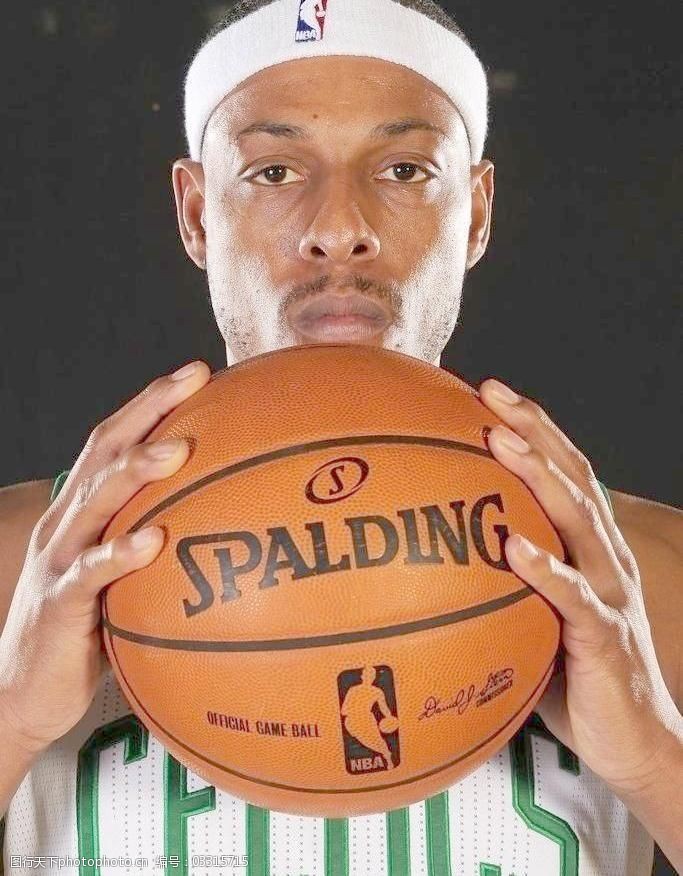 戏剧要来了吗？诺里斯超越角田时四轮出白线，被赛会记录（悬念升级？诺里斯四轮越白线超越角田，被赛会记录）