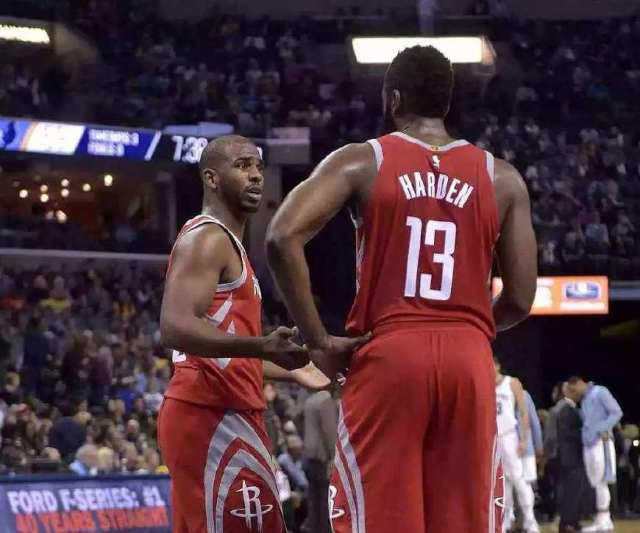 麻杆打狼两头怕？皇马战曼城或成互捅局 但瓜帅做到一点必全身而退（投鼠忌器两头怕？皇马战曼城或成互伤之局，瓜帅若守住关键一点即可全身而退）