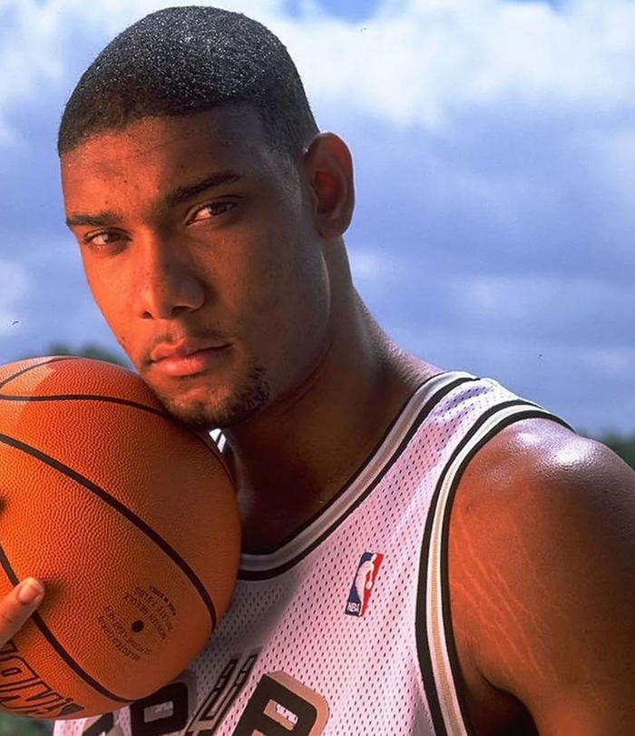 伊尔迪兹：胜利永远属于全队，我很高兴能为戴维送出助攻（伊尔迪兹：胜利属于整个团队，能为戴维送出助攻让我很开心）