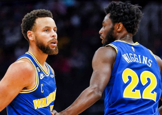 第10个亚军，申花上次拿到中国足球顶级联赛冠军还是30年前（申花第10次屈居亚军，距上次顶级联赛夺冠已30年）